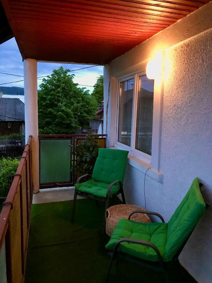 Apartament Vica Gura Humorului Bagian luar foto